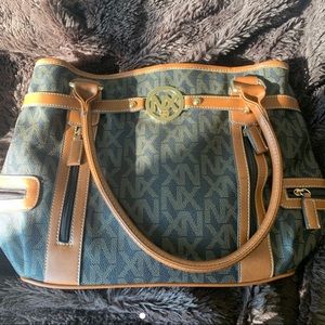 *SOLD* NWOT NX gorgeous handbag